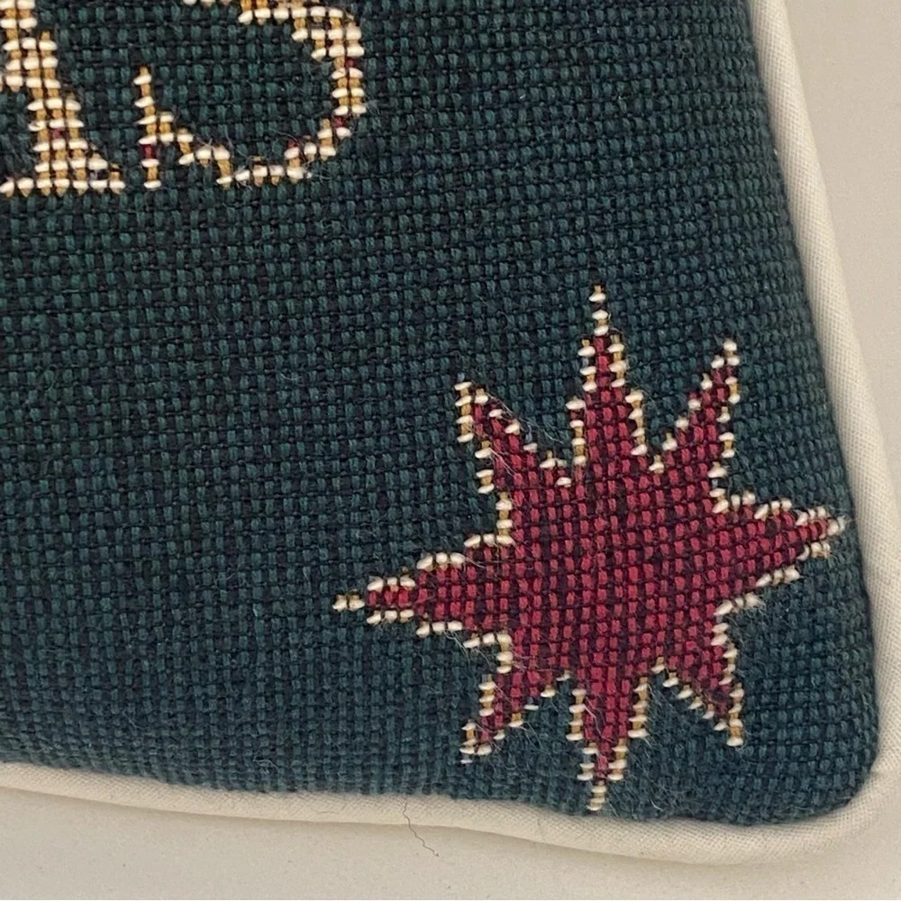 Pier 1 Green White Cotton Christmas Holiday Needlepoint Decorative Pillow NWOT
